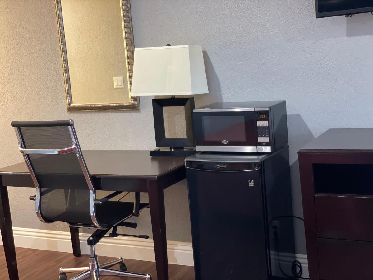 Legacy Inn & Suites Anaheim Buitenkant foto