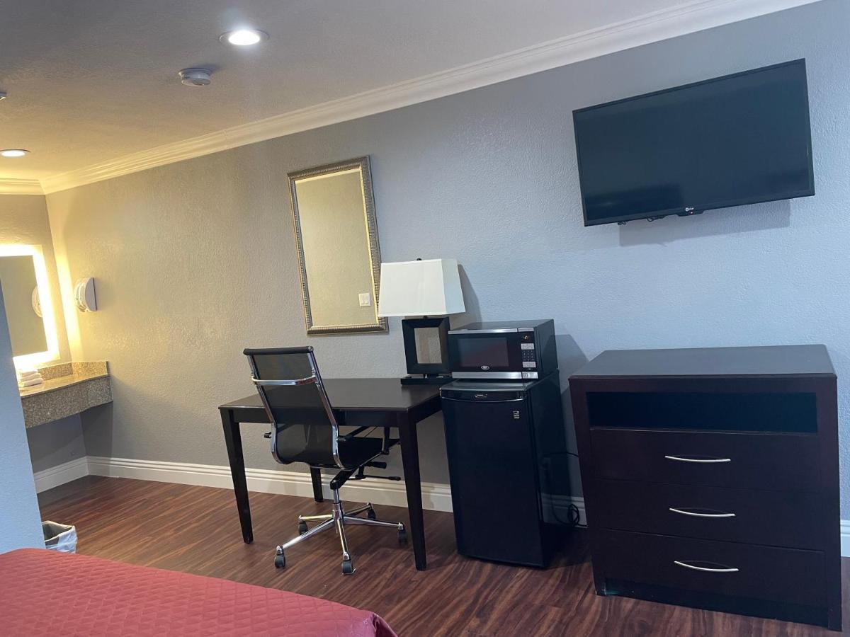 Legacy Inn & Suites Anaheim Buitenkant foto