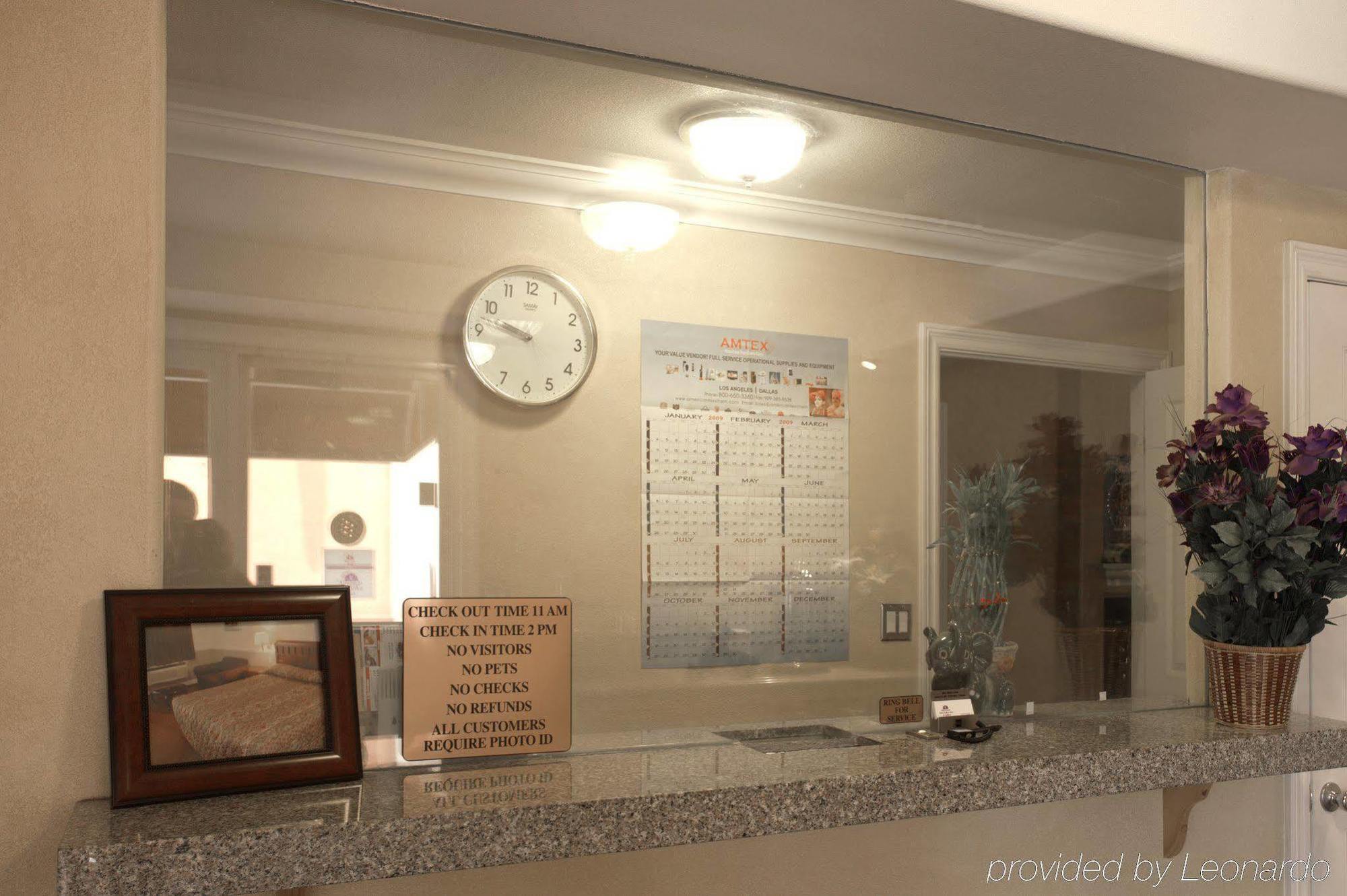 Legacy Inn & Suites Anaheim Buitenkant foto